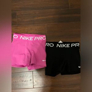 2 pair Nike pro bundle